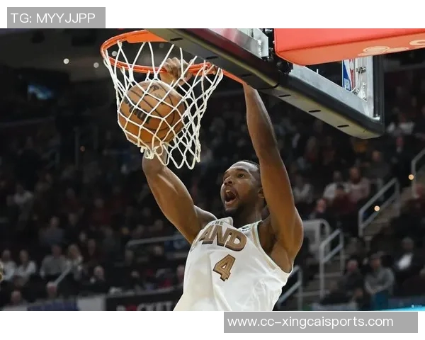 小莫布里首秀表现亮眼18分钟内砍下12分6板2助助球队取胜